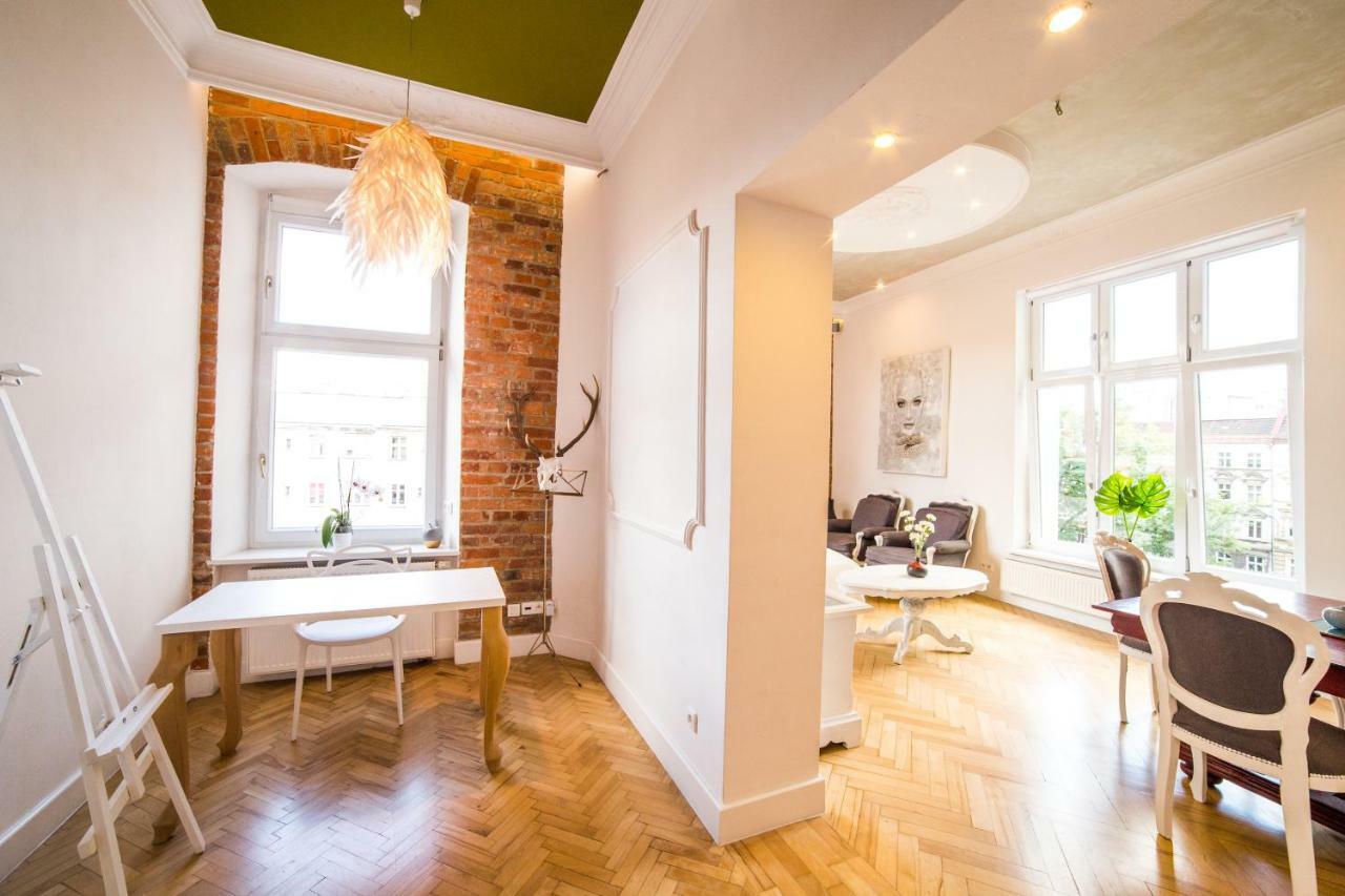 Old Town - Green Apple Apartment Вроцлав Екстериор снимка